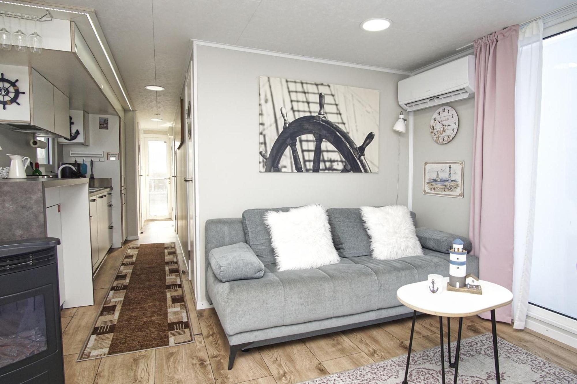 Hausboot Lydia Mit Sauna Und Elektrokamin - Hausbooturlaub Auf Ruegen Gager Exterior foto